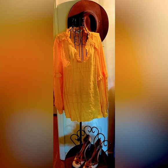 Sassy Sunflower 🌻 Golden Yellow Long Sleeve Tunic Top - Picture 3 of 7